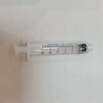 Luer Lock सिरिंज EO द्वारा केंद्रीकृत निष्फल तीन भाग 3ml इंजेक्शन के लिए